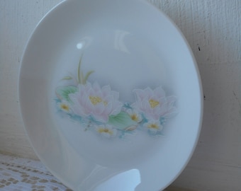 vintage Limoges porcelain small miniature decorative plate with flower picture