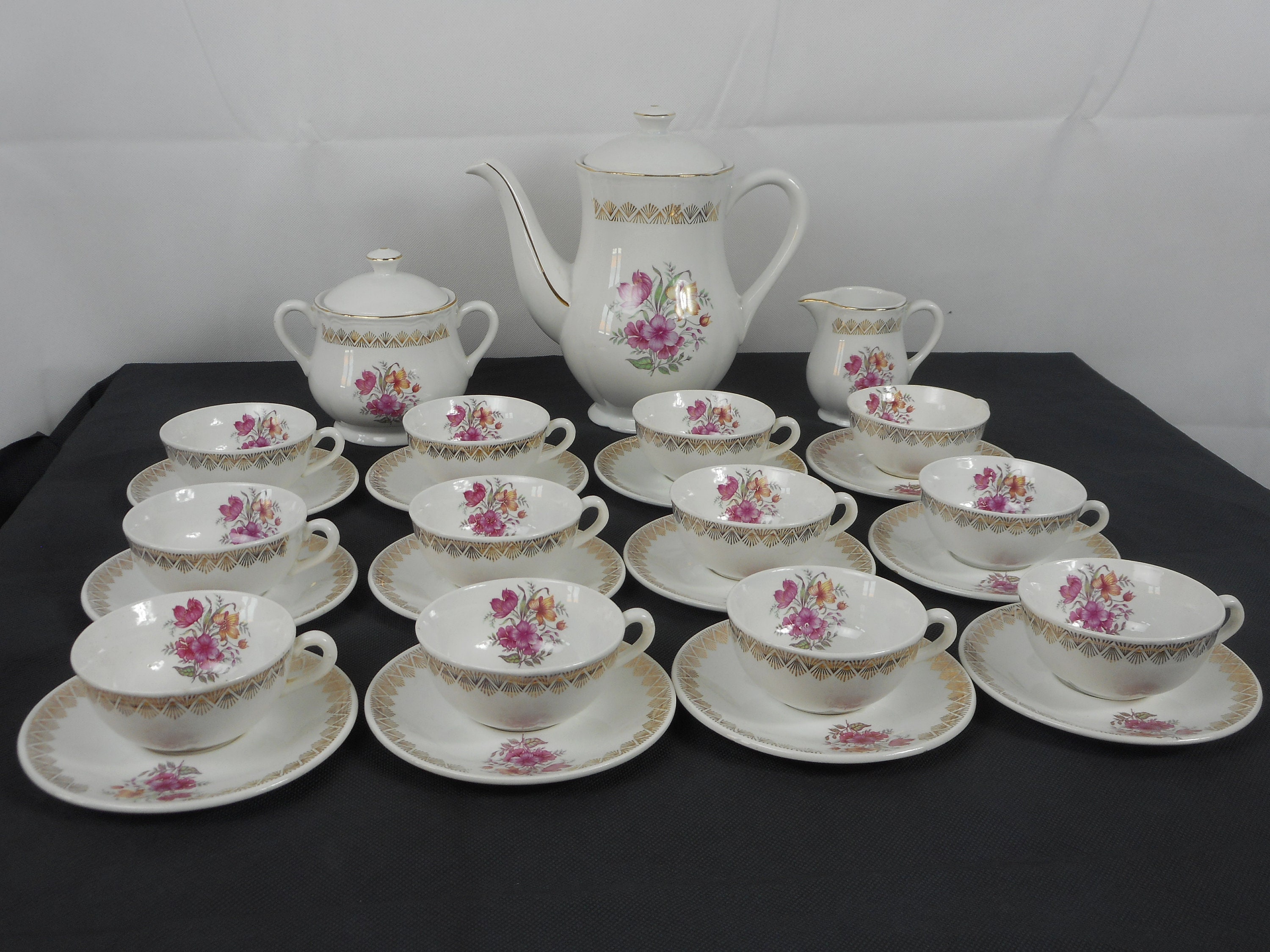Rare Superbe Ensemble de Thé/Café en Porcelaine Vintage Français 27 Pièces
