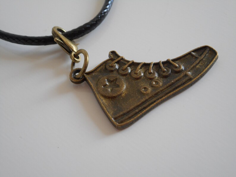 stunning hand made necklace and bronze coloured metal pendant