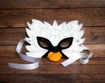 Masque de mascarade Swan dans le motif de broderie Machine Hoop