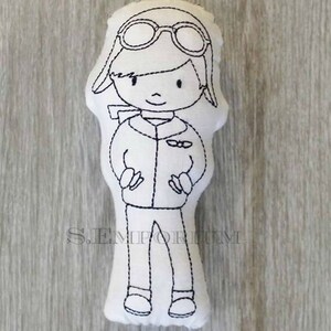 Pilot Pilot im Hoop Doodle-It Machine Embroidery Design