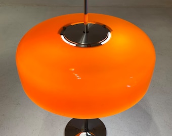 Lámpara de mesa gigante naranja de la era espacial de Staff Leuchten, Alemania, años 70.