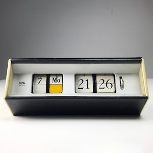 Classic Well Built Flip Clock Caslon 601 by COPAL, Japan 1960s. - Etsy