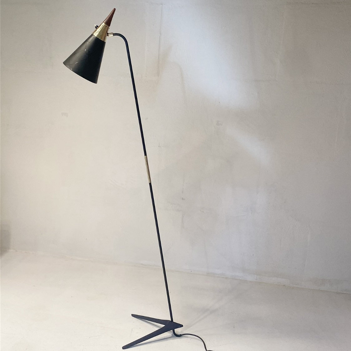 Mid century floor lamp - Etsy 日本 Mid century floor lamp - Etsy 日本