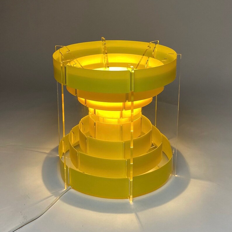 Space age table lamp, Italy 1970s.