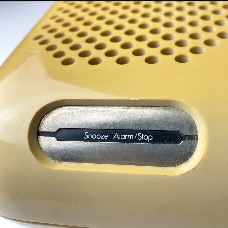 Vintage Space Age Design Weltron Alarm Clock Radio, Made in Japan 1970s image 6