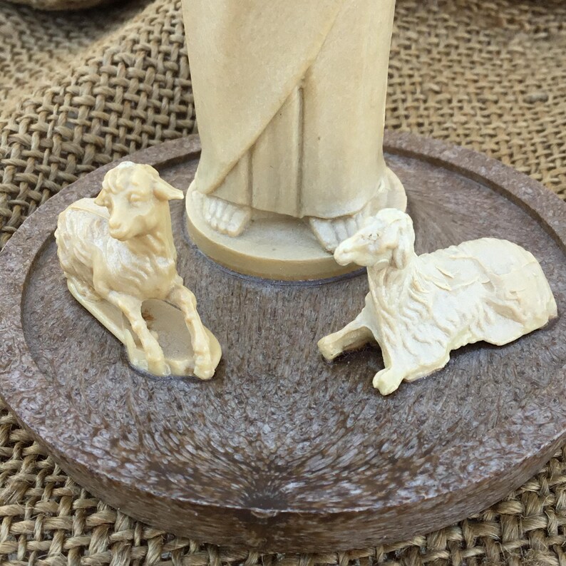 Sacred Heart Jesus With Lambs Made in Italy 6 Tall Beige Plastic