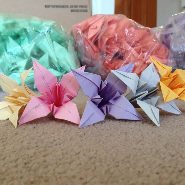 1000 lys de fleurs d’origami