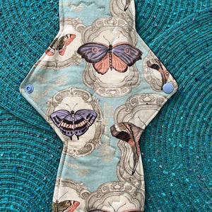 12 Inches - Long Overnight Pad - butterfly