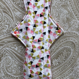 15 Inch - Extra Long Overnight Pad - Geometric