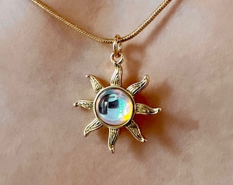 Pendentif soleil en or 14 carats, petit collier soleil, collier pendentif soleil en or, petit collier soleil, collier à breloques célestes, collier d'été en or