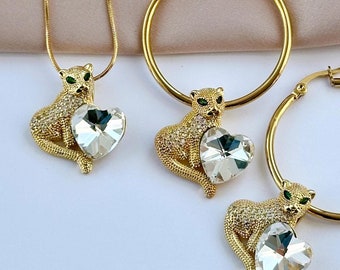 Leopard Hoop Earring, Cheetah Hoop Earrings, Cheetah Jewelry, Gold Leopard Earrings, Cheetah Earrings, Jaguar Earrings, White Heart Earrings