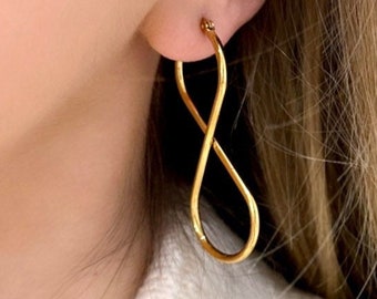 Orecchini multi cerchio a filo ritorto in Oro giallo 18kt
