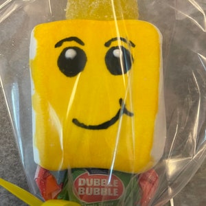 LEGO Minifigure Candy Kabob Birthday Party Favors!