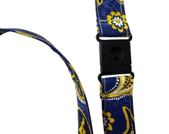 Cordón Paisley WVU con hebilla de seguridad