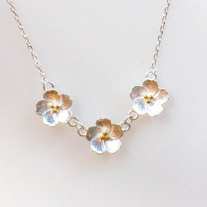Triple Flower Necklace in Sterling Silver, Spring Necklace, Flower Jewlery, Sterling Silver Flower Girl Necklace, Bridesmaid Jewelry