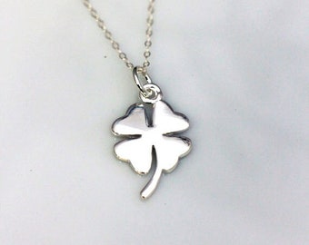 Collar de trébol de cuatro hojas de plata de ley: Amuleto de la suerte