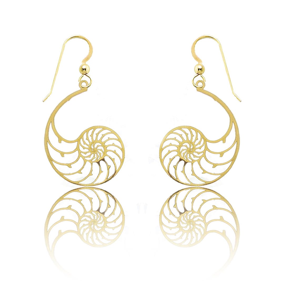 Nautilus Stud Earrings - Gold