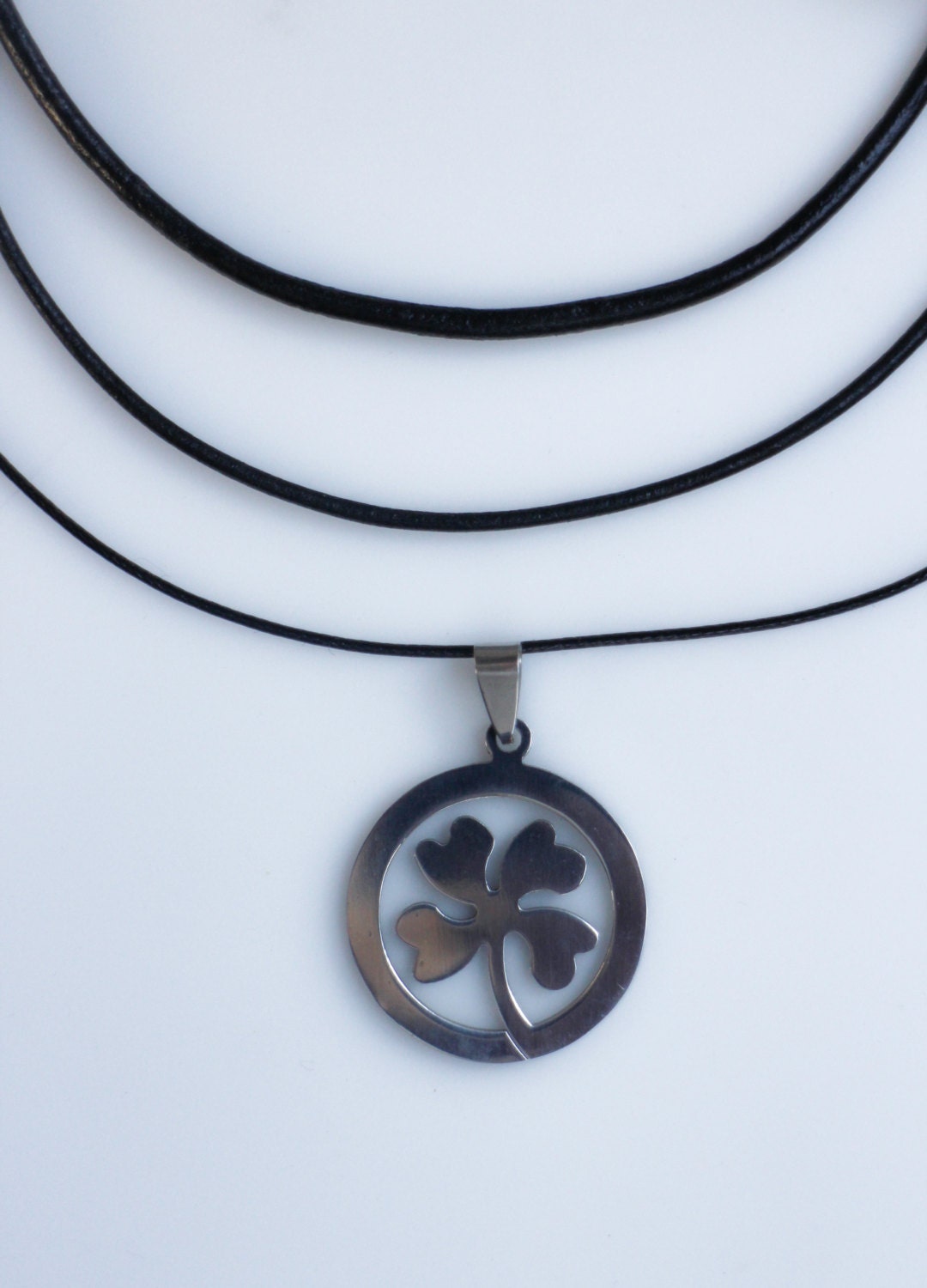 FOUR LEAF CLOVER PENDANT | MIMOSA Handcrafted
