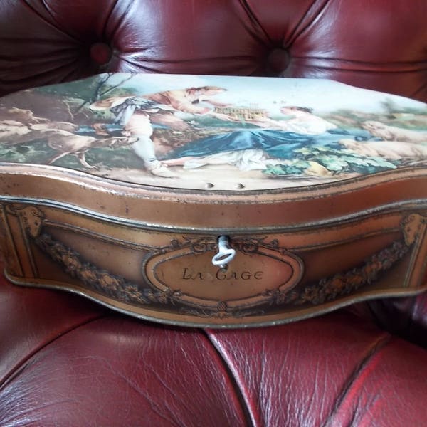 Beautiful Vintage French Tin Box.  Lockable Old French Biscuit Tin.  Tole Ware Hinged Box.  Painted Biscuit Tin.  Jewel Casket.  Storage Box