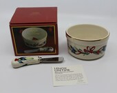 Vintage Lenox quot American by Design quot Winter Greetings Porcelian China Dip Bowl w Spreader, signed, Cardinal Blue Holly, MINT Boxed (HO152)