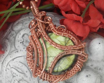 Handmade Round Labradorite Copper Wire Wrapped Pendant necklace Natural Gemstone gift