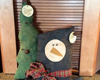 Primitive grungy snowman hat