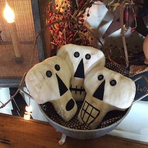 Set of 3! Primitive skeleton head bowl fillers