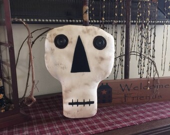 Large primitive skeleton head/Halloween decor