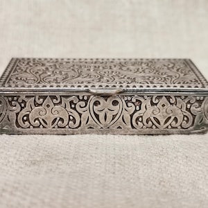Vintage Silver Plated Rectangular Pill Box (A517)