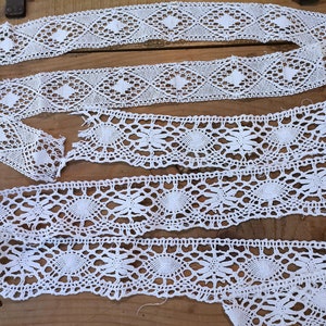 Lot de 2 bordures/garnitures en dentelle aux fuseaux de coton blanc vintage français A104