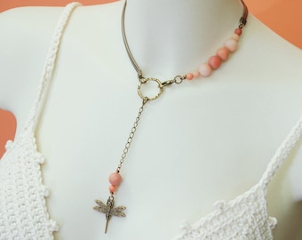 Liquidación final de stock - sin reposición - 50% - Collar Lariat Bib, gargantilla de cuero con piedra rosa aventurina, joyería boho de libélula.