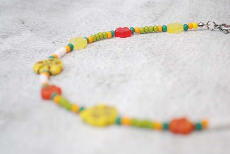 Bright colorful y2k choker, yellow green red flower necklace, trend beaded necklace, 39,5cm 15.5 chic style image 7