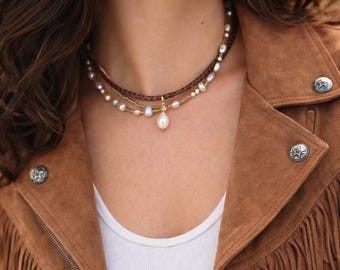 Colar choker estilo boho western em camadas, colar de couro com pérolas, colar boho de várias voltas, joias de cowgirl, colar rústico para festivais