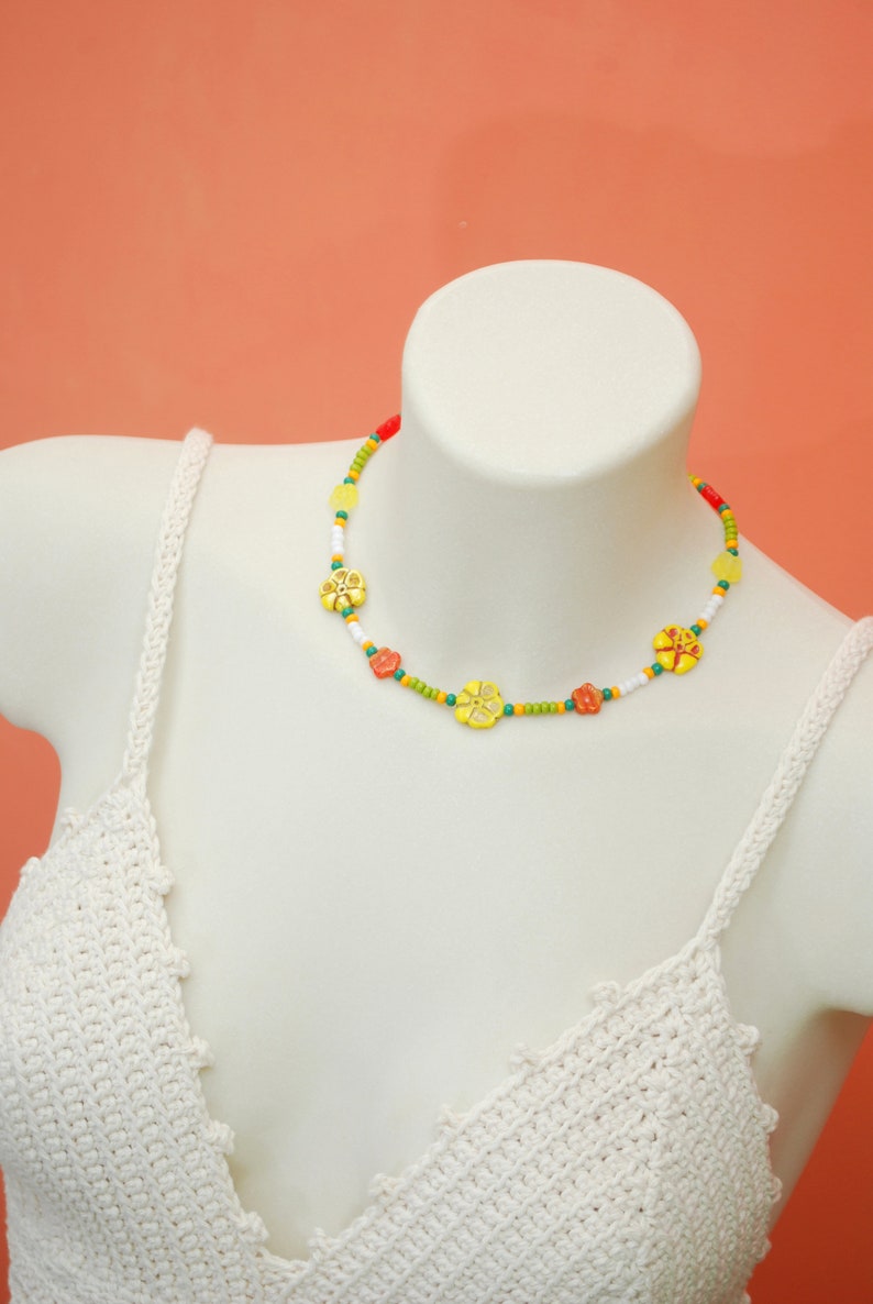 Bright colorful y2k choker, yellow green red flower necklace, trend beaded necklace, 39,5cm 15.5 chic style image 8