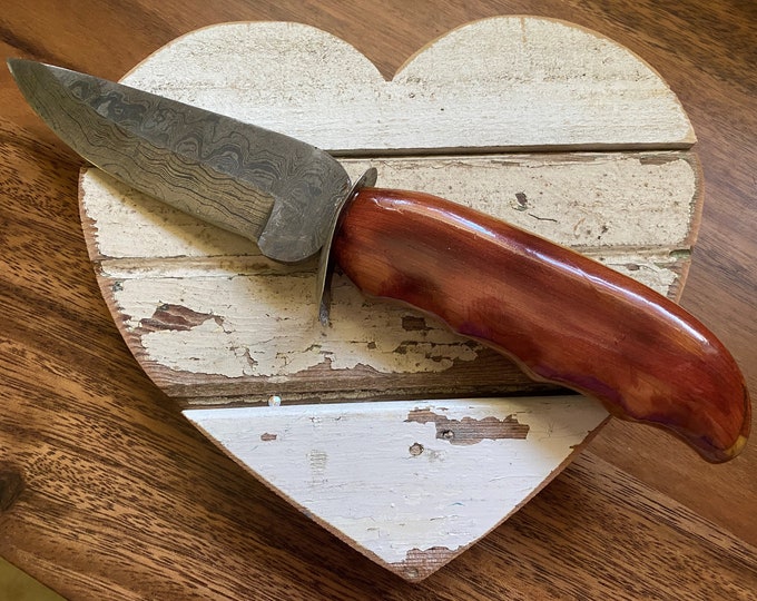 Knife, Collector, Damascus steel Blade, Hand-Carved knife, Cedar and Oak Knife, Collector knife