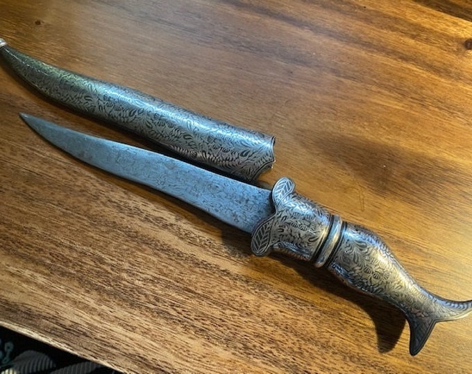 Knife, Damascus Steel Dagger, Collector Dagger, Hand-Engraved knife, Engraved Indian Dagger, Antique Dagger, Dagger Knife