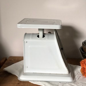 Vintage White Kitchen Scale / American Family Scale / Vintage White Household Scale image 2