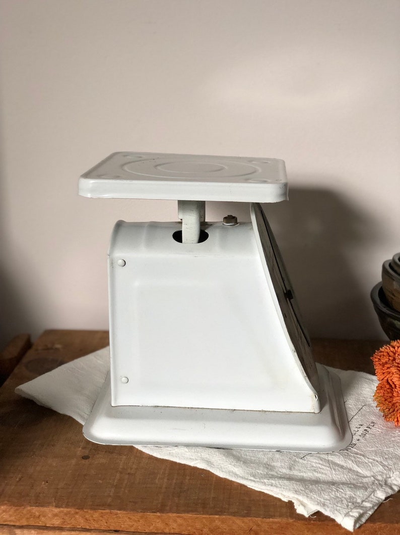 Vintage White Kitchen Scale / American Family Scale / Vintage White Household Scale image 2