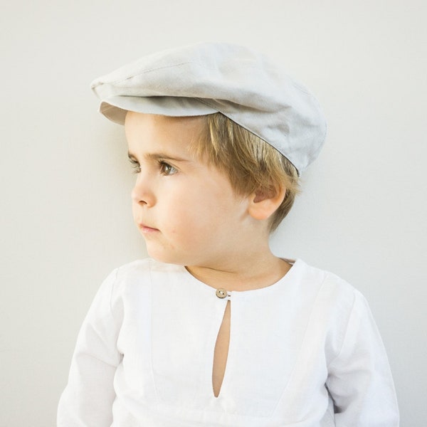 Chapeau de bébé en lin, chapeau de garçons, chapeau pour hommes, chapeau de baptême, casquette plate pour garçons - tenue de porteur d'anneau, tenue de mariage, tenue de baptême, accessoires de baptême