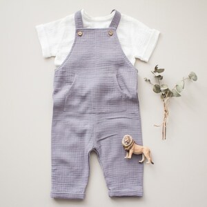 Dungarees with pocket Muslin made of organic cotton