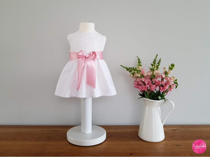 *NEU* TAUFE TAUFKLEID TAUFAUFLEGER MODELL 12
