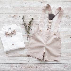 Traje de bautizo para niño, ropa de bautizo de verano, traje de boda - Conjunto de lino de 2 piezas para niño: pantalón corto de lino con tirantes + pajarita