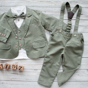 Traje de boda para niño, traje de padrino, traje de bautizo, paje - Conjunto de lino verde humo de 4 piezas: pantalón con tirantes + chaleco + camisa + pajarita