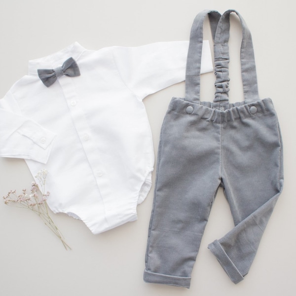 Baby Jungen Taufoutfit, Trägerhose, Hochzeitsoutfit - 2tlg Set: graue Cord Hose mit Hosenträger + weißes Body Leinen Hemd