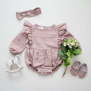 linen (organic) romper with ruffles