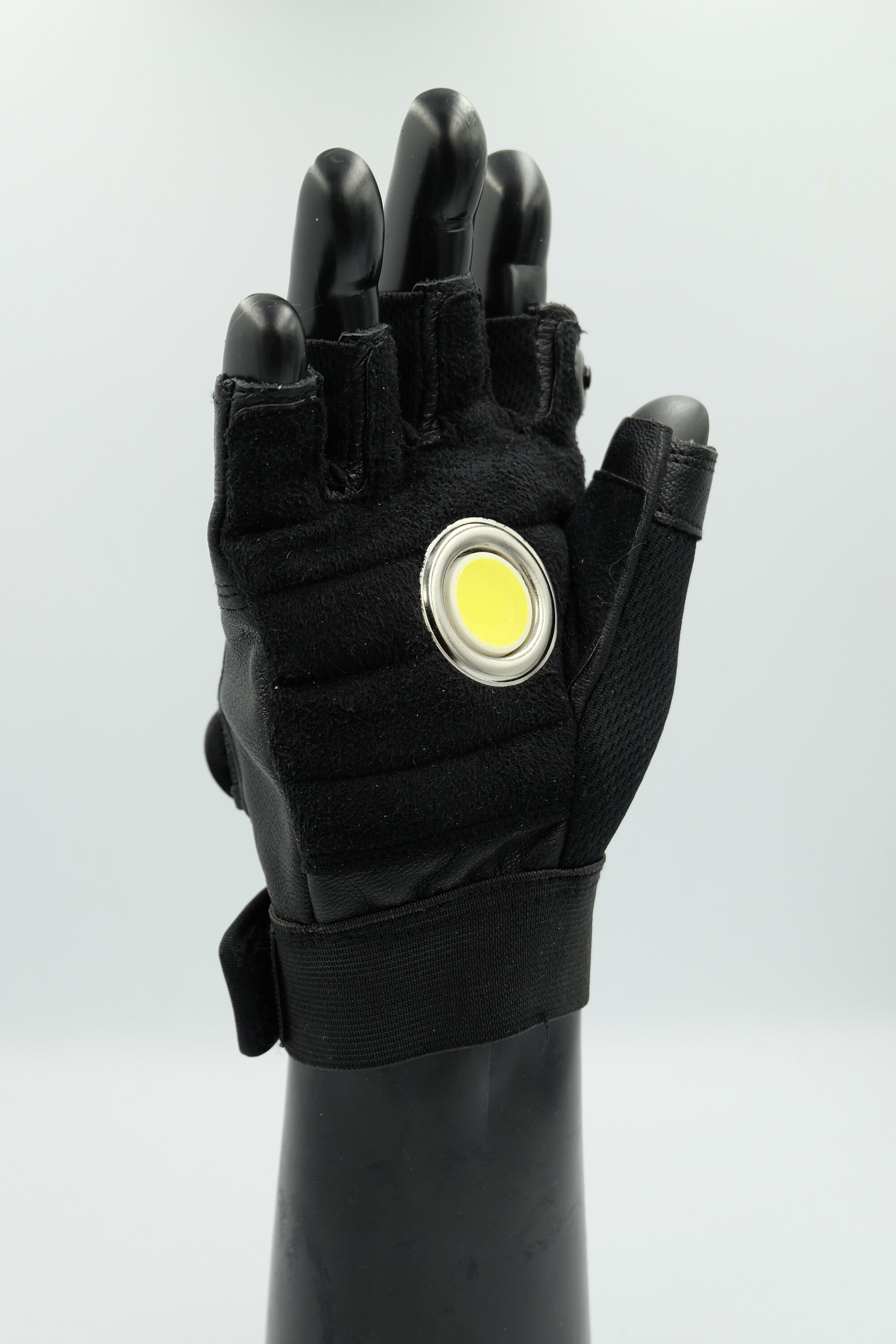 Please choose L or R hand.  IronMAN White Led Glove Cyclops-1glove per order