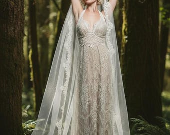 Vintage Lace Bridal Gown Handmade by Anna Campbell of Austrailia NWT - Size 8