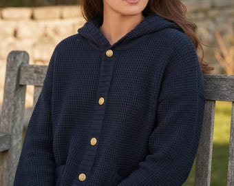 Vintage Escada Strick Kapuzenpullover mit Goldknöpfen - Grösse L