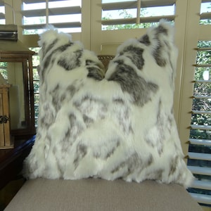 Ivory Faux Fur Throw Pillow - Rabbit High/Low Fur Pillow - Ivory Gray Luxury Faux Fur Pillow - Throw Pillow - Luxury Faux Fur Pillow -17428